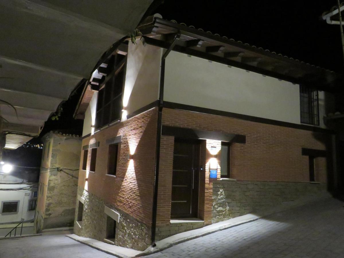 Miragredos Apartment Mombeltran Exterior photo