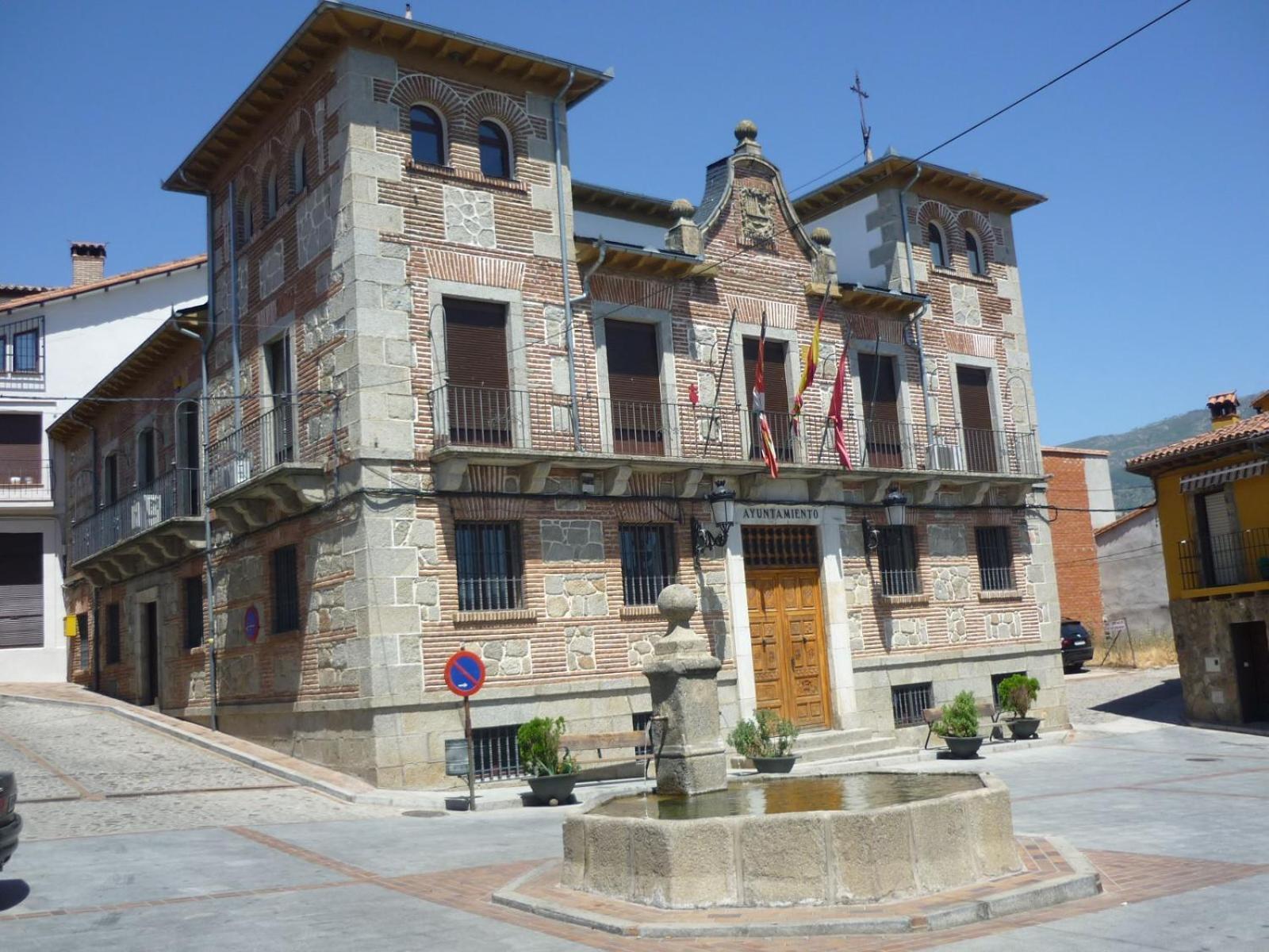 Miragredos Apartment Mombeltran Exterior photo